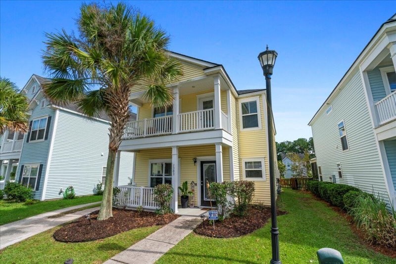 Property image 2 of 1303 Windover Run in Tanner Plantation, Hanahan, SC 29410