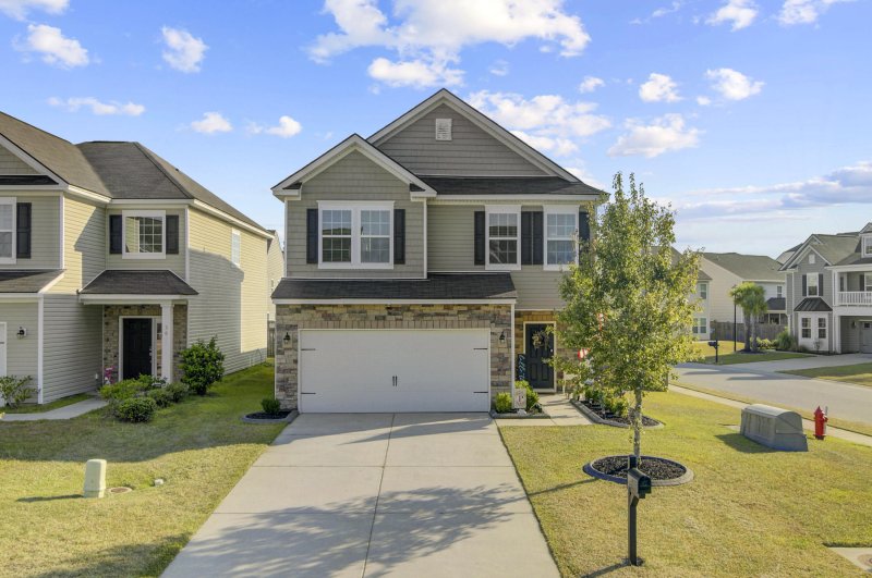 300 Sunny Springs Trail