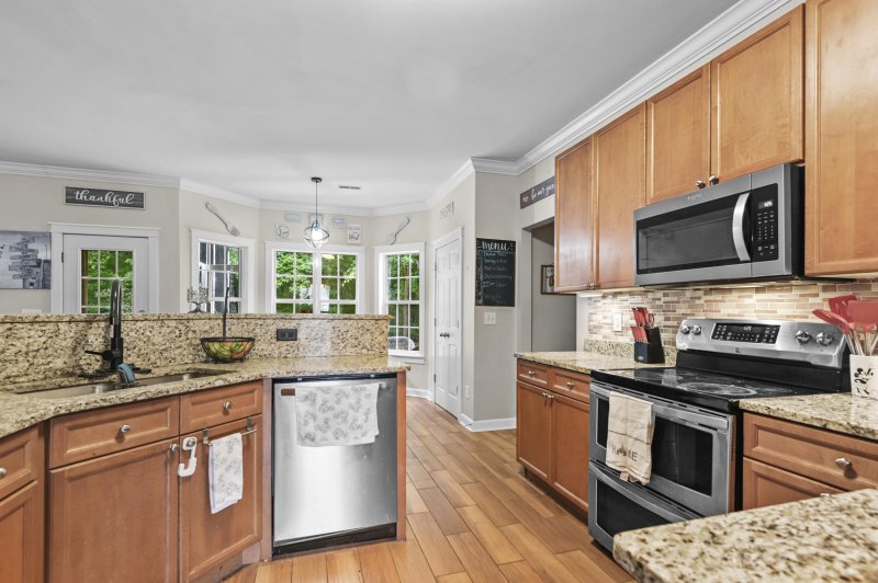 Property image 5 of 107 Curico Lane in Plum Creek, Summerville, SC 29483