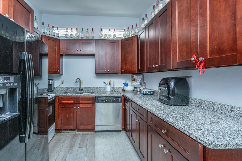 Property image 4 of 64 Radcliffe Street in Radcliffeborough, Charleston, SC 29403