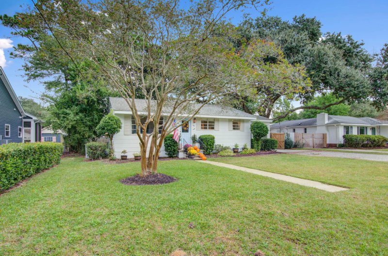 Property image 2 at 1490 Hindman Avenue, Mount Pleasant, SC 29464