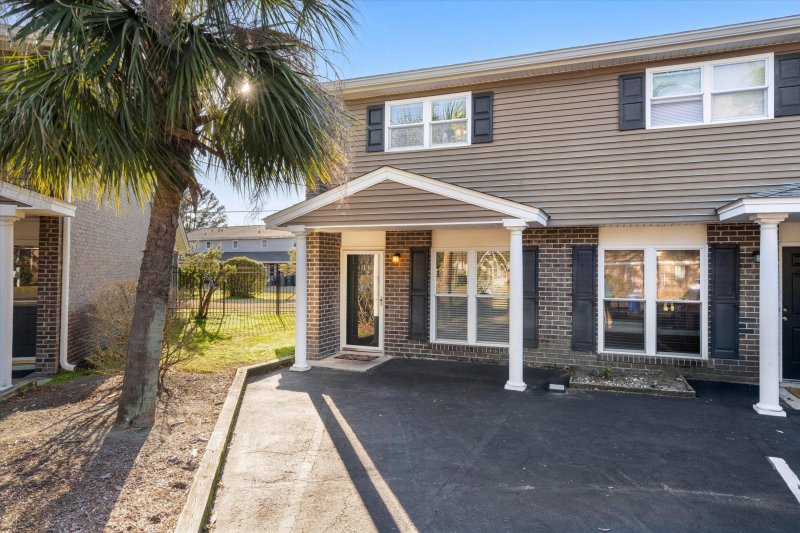 Property image 5 at 1860 Mepkin Road H1, Charleston, SC 29407