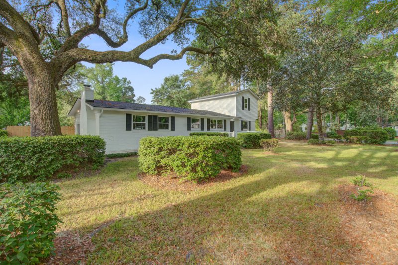 Property image 2 of 1986 Elaine Street in Cedar Springs, Johns Island, SC 29455