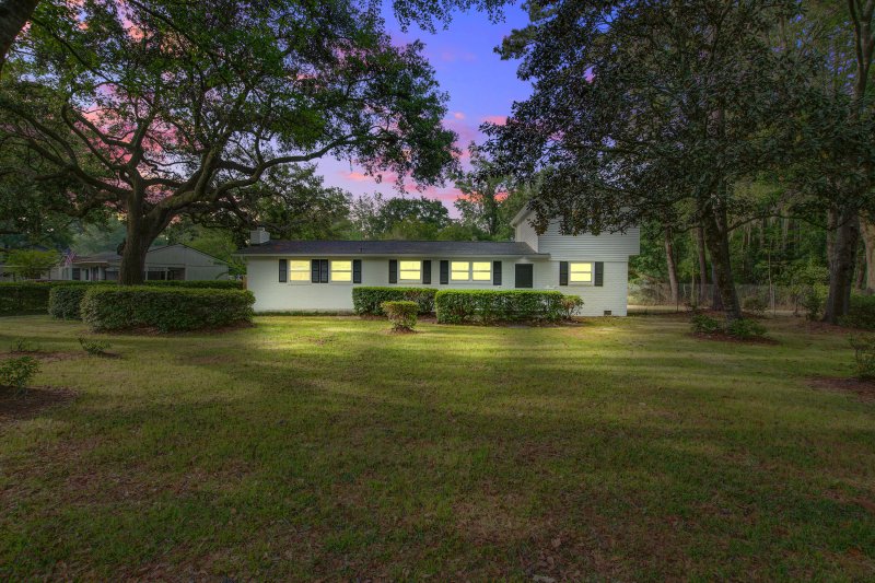 Property image 4 of 1986 Elaine Street in Cedar Springs, Johns Island, SC 29455