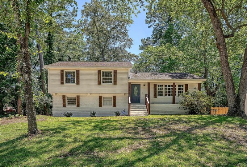 7639 Hillandale Road