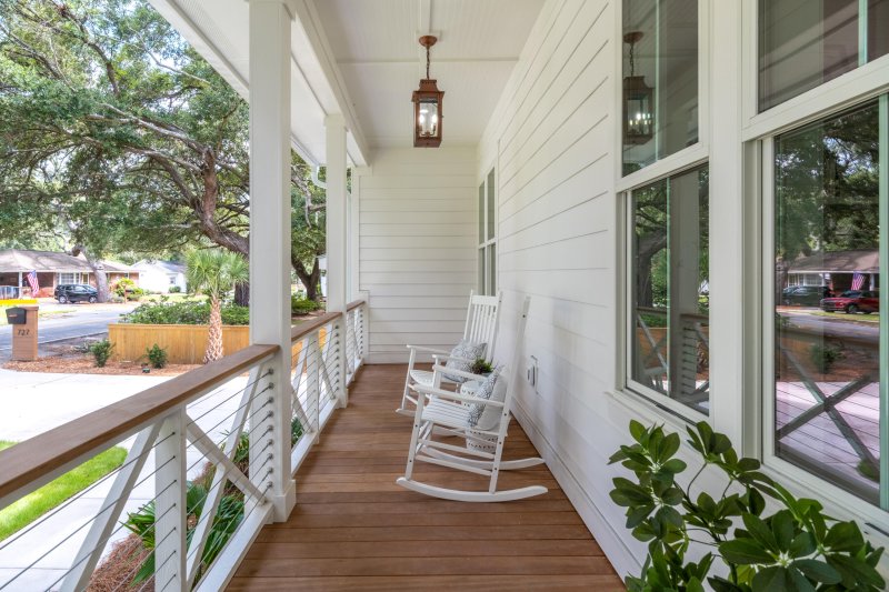 Property image 4 of 727 Mccants Drive in Old Mt Pleasant, Mount Pleasant, SC 29464