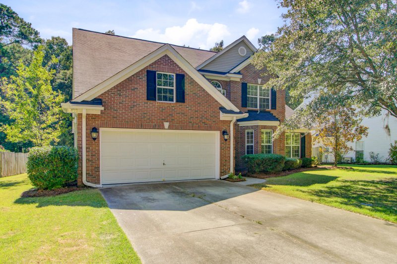 Property image 2 of 813 Beverly Drive in Bridges of Summerville, Summerville, SC 29485