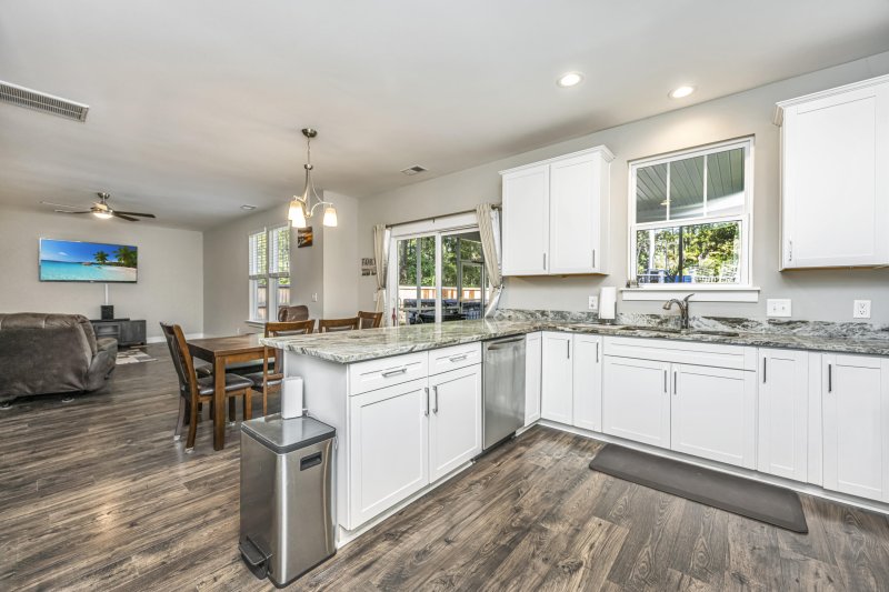 Property image 3 at 154 Pecan Drive, Summerville, SC 29483