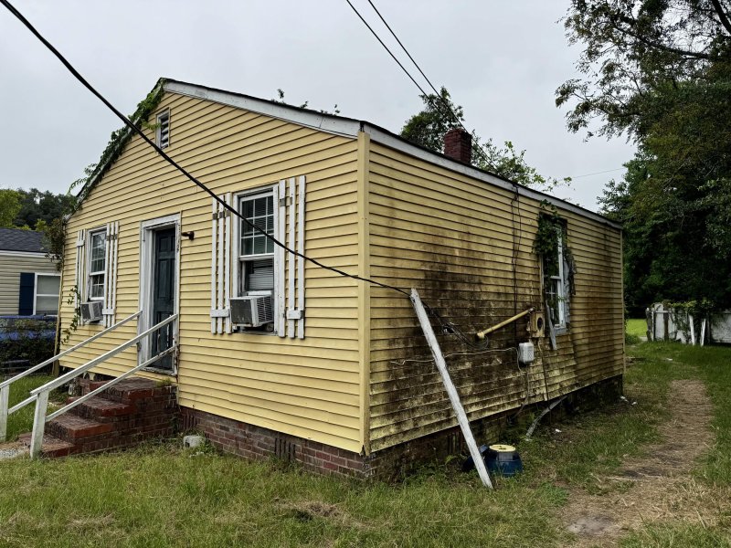 Property image 3 at 2742 W Surrey Drive, North Charleston, SC 29405