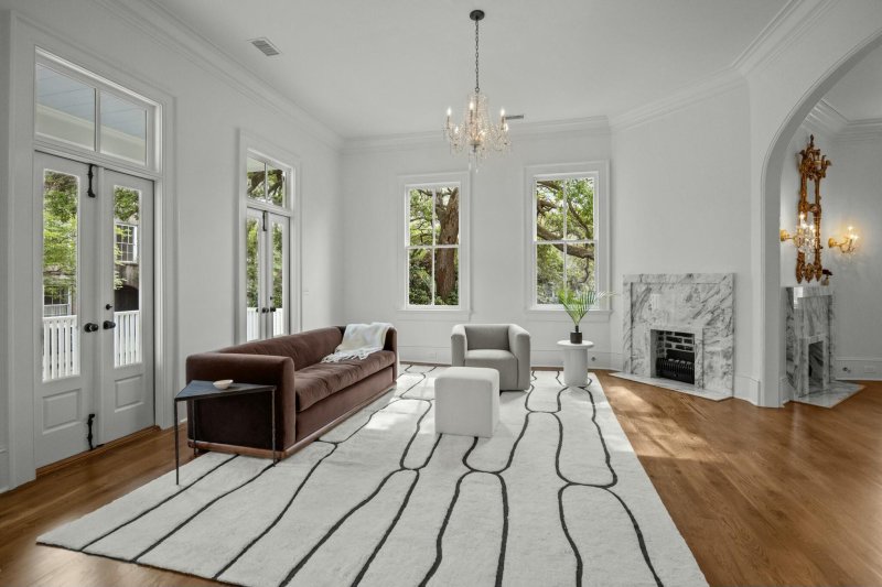 Property image 5 of 24 Chalmers Street in French Quarter, Charleston, SC 29401