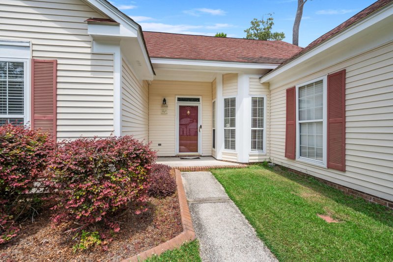 Property image 3 at 217 Smithfield Avenue, Summerville, SC 29485