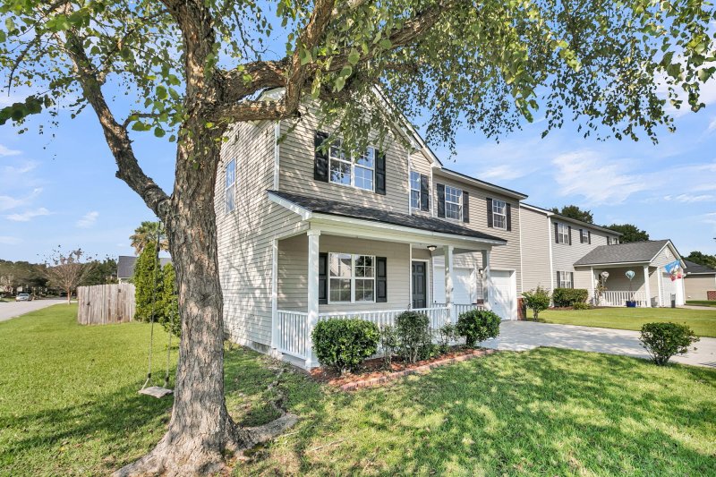 Property image 2 of 101 Wood Side Drive in Bridges of Summerville, Summerville, SC 29485