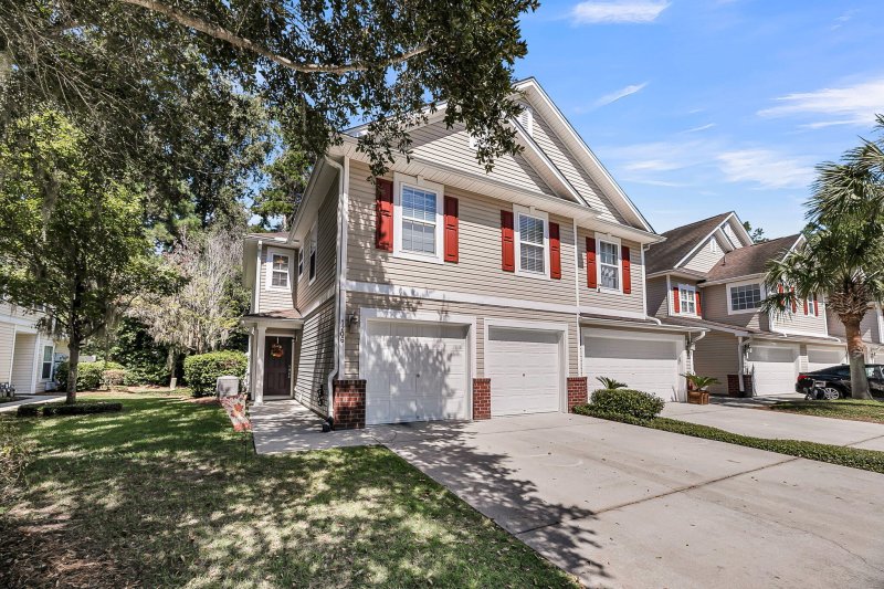 5150 Trump Street 1206