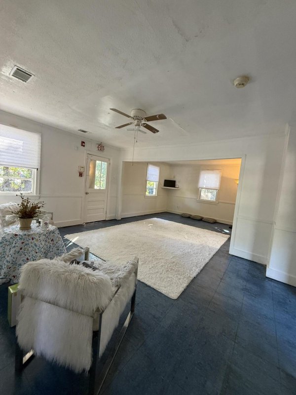 Property image 4 of 715 Yew Street in Ardmore, Charleston, SC 29407