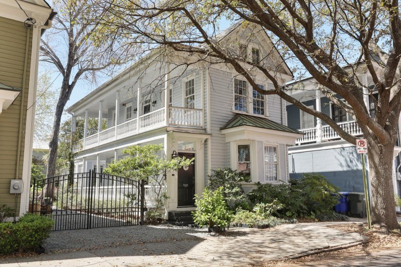 Property image 2 of 99 Logan Street in Harleston Village, Charleston, SC 29401