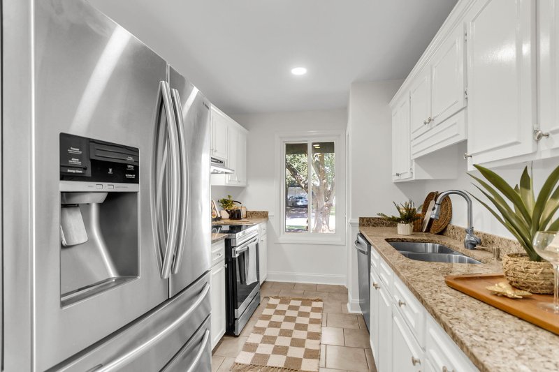 Property image 2 of 2796 Jobee Drive in Ashleytowne Village, Charleston, SC 29414