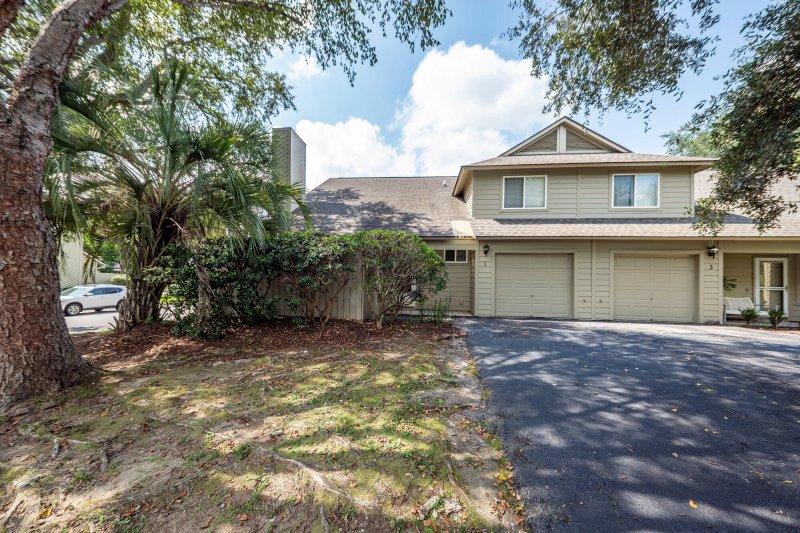 Bayfield, Charleston Community