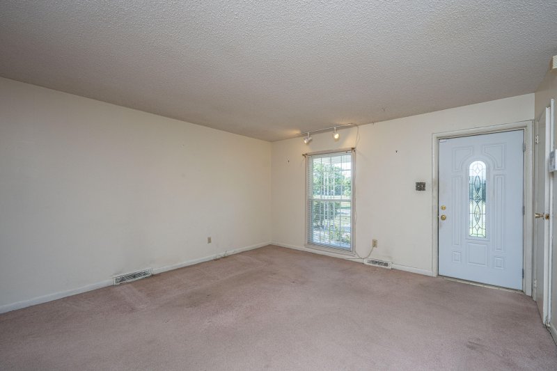 Property image 3 at 1495 Woodview Lane, James Island, SC 29412