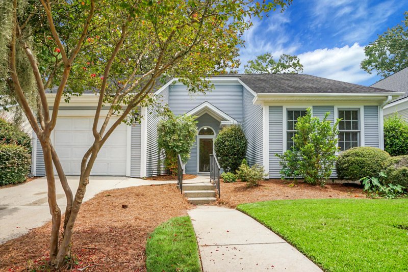 Property image 4 of 9162 Spring Branch Court in Elms of Charleston, North Charleston, SC 29406