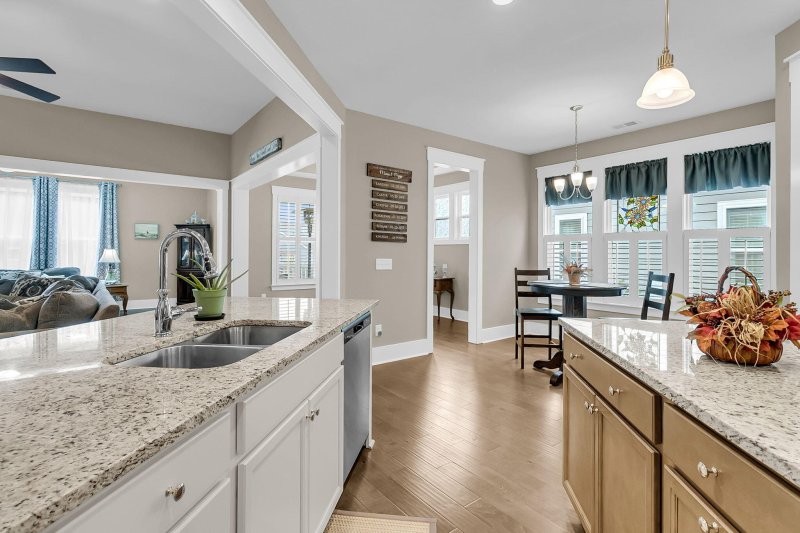 Property image 4 of 4029 Wood Violet Lane in The Ponds, Summerville, SC 29483