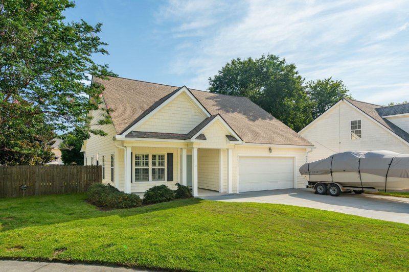 518 Cecilia Cove Drive