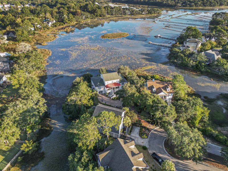 Property image 2 of 100 Oak Turn Road in Seaside Estates, Charleston, SC 29412