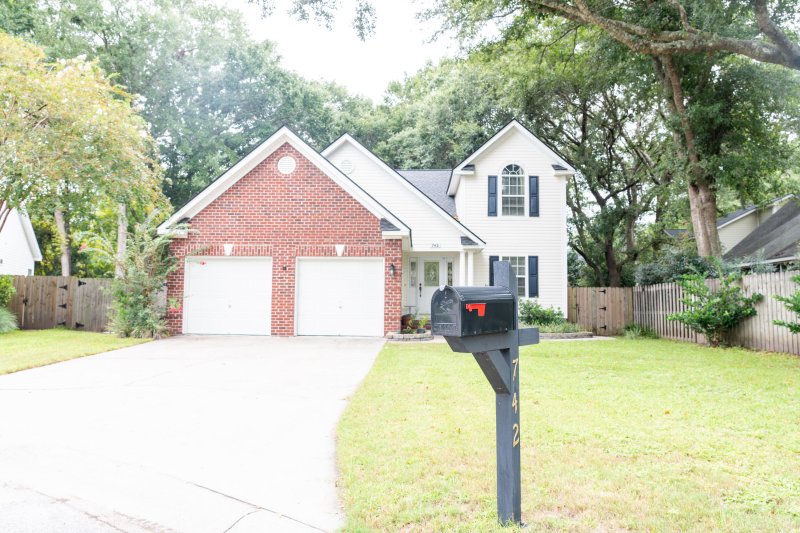 742 Majestic Oak Drive