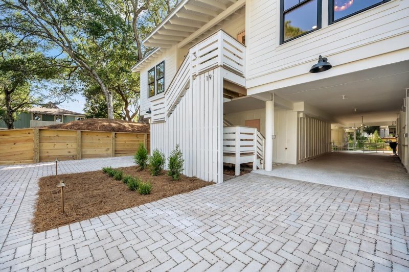 Property image 4 of 19 Sandcrab Court in Wild Dunes, Isle of Palms, SC 29451