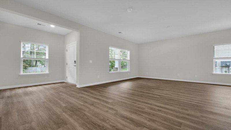 Property image 4 of 206 Garbon Drive in Garbon Fields, Summerville, SC 29485