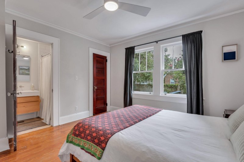Property image 5 at 26 Darlington Avenue, Charleston, SC 29403