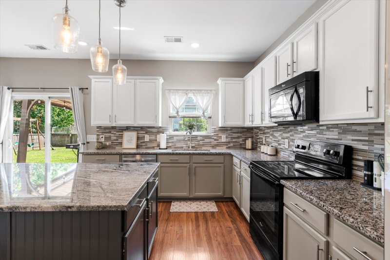 Property image 4 of 535 Crossland Drive in Foxbank Plantation, Moncks Corner, SC 29461