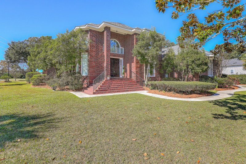 Property image 2 of 1417 Eagle Landing Boulevard in Eagle Landing, Hanahan, SC 29410