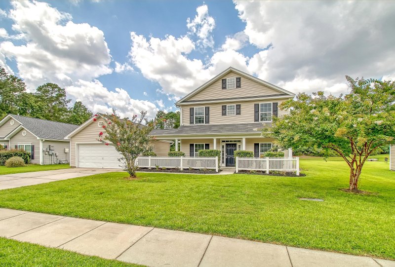 Property image 3 at 706 Savannah River Drive, Summerville, SC 29485