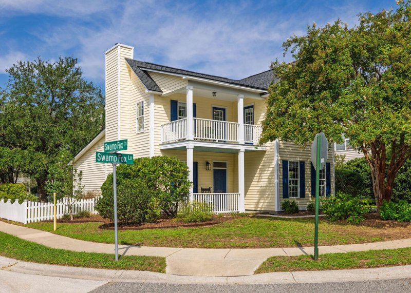 Property image 3 of 1508 Swamp Fox Lane in Jamestowne Village, Charleston, SC 29412