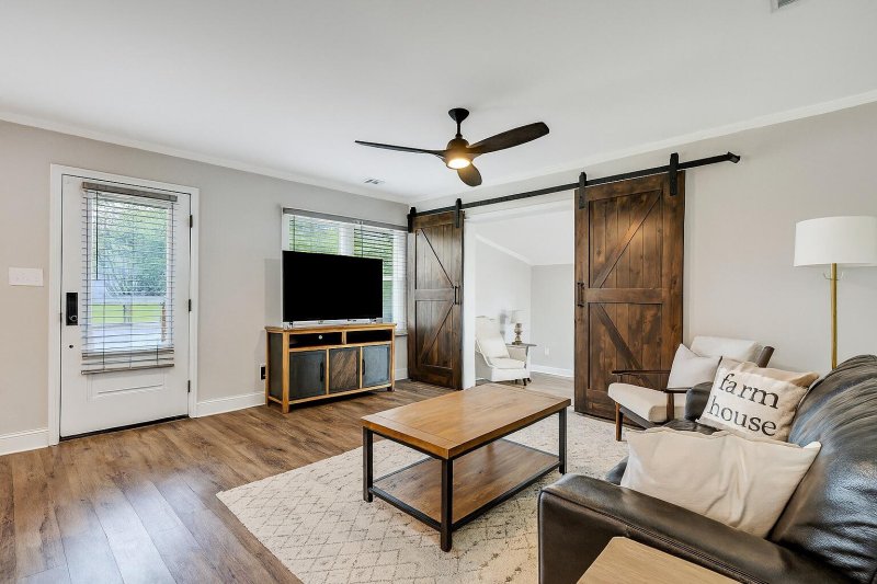 Property image 4 at 847 Quail Drive, Charleston, SC 29412