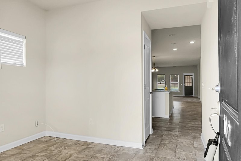 Property image 5 of 102 Chaste Tree Circle in Liberty Village, Goose Creek, SC 29445