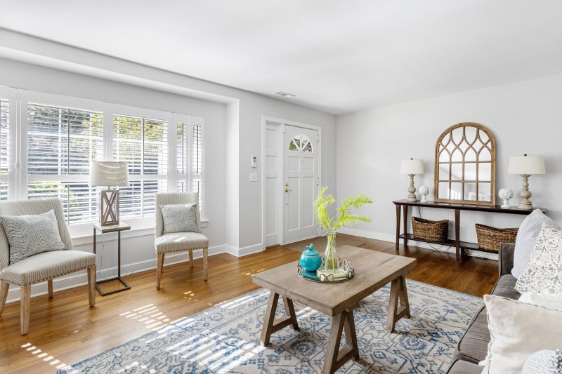 Property image 4 at 10 Jamaica Drive, Charleston, SC 29407