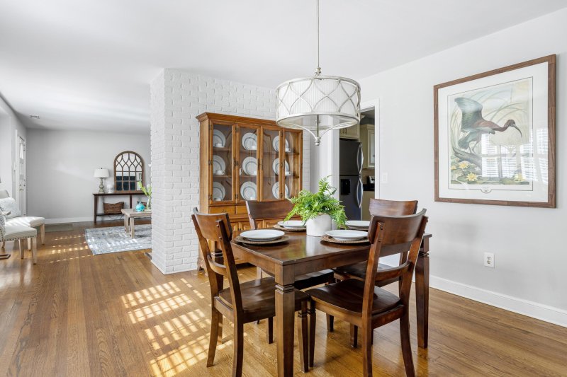 Property image 5 at 10 Jamaica Drive, Charleston, SC 29407