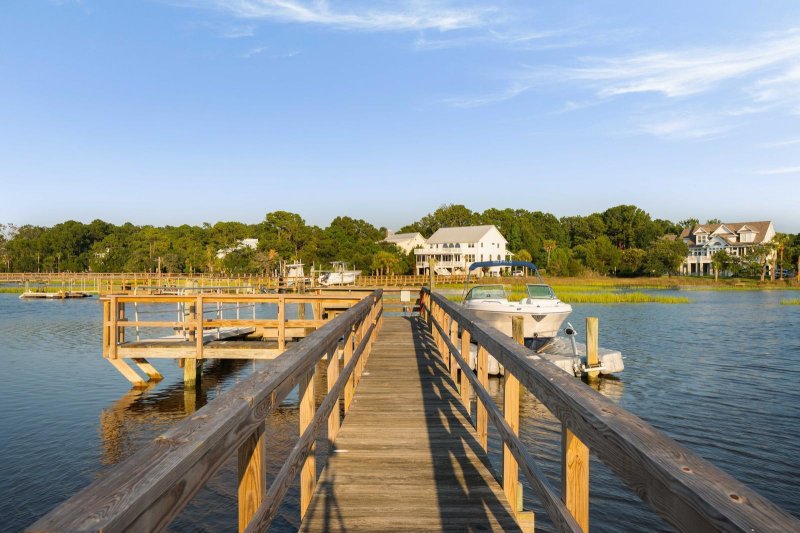 Property image 4 of 2208 Beckenham Drive in Park West, Mount Pleasant, SC 29466