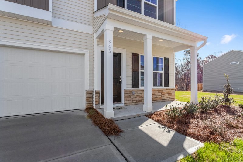 Property image 3 of 220 O Leary Circle in Six Oaks, Summerville, SC 29483