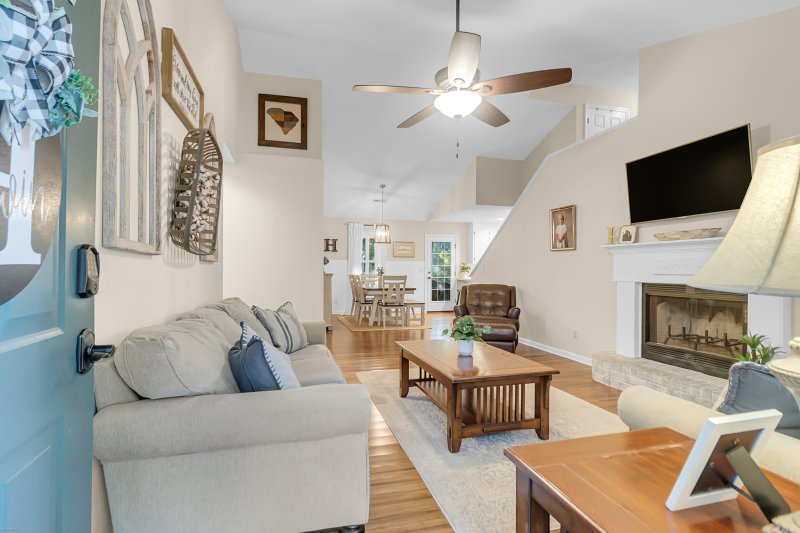 Property image 5 of 108 Apache Drive in Indian Springs, Summerville, SC 29483