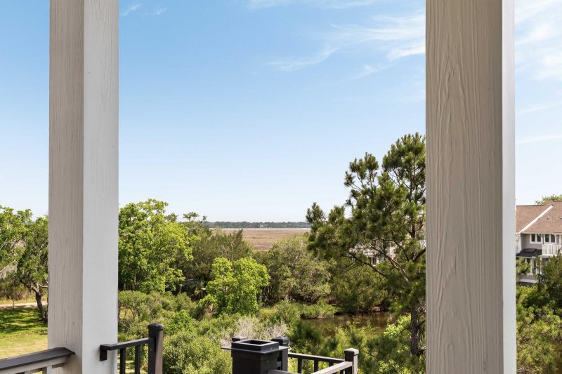 Property image 3 of 1878 Headquarters Plantation Drive in Headquarters Plantation, Johns Island, SC 29455