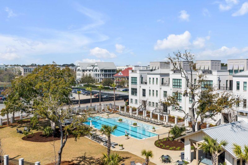 Property image 3 of 405 Spartina Lane 405 in Daniel Island, Charleston, SC 29492