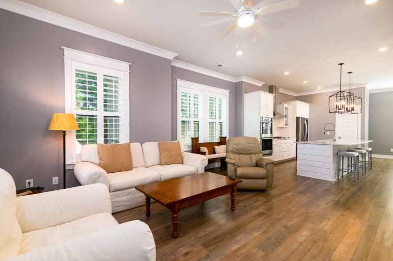 Property image 5 of 1646 Florentia Street in Midtown, Mount Pleasant, SC 29464