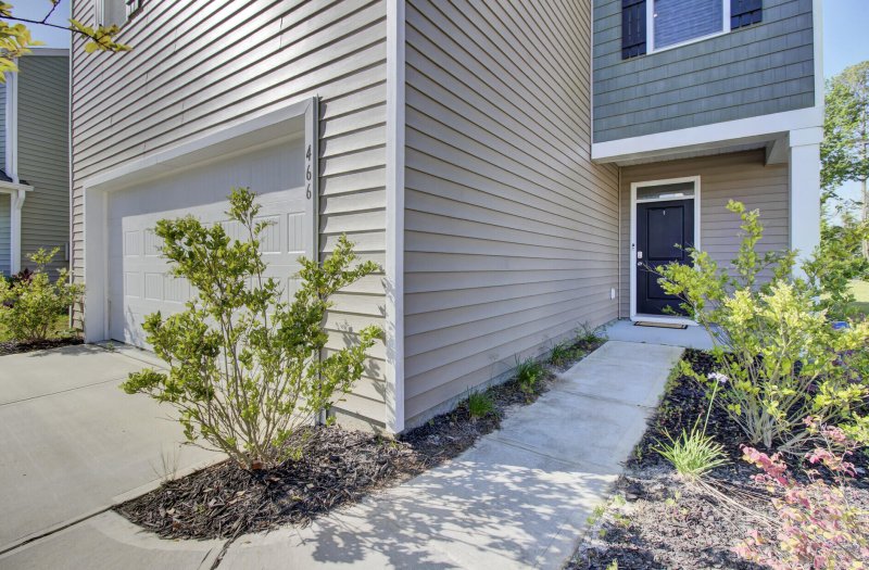 Property image 2 of 466 Cedarview Road in Cane Bay Plantation, Summerville, SC 29486