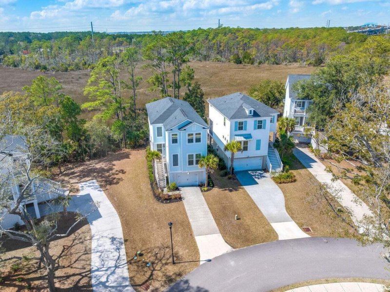 Property image 3 of 840 Forrest Drive in Governors Cay, Charleston, SC 29492