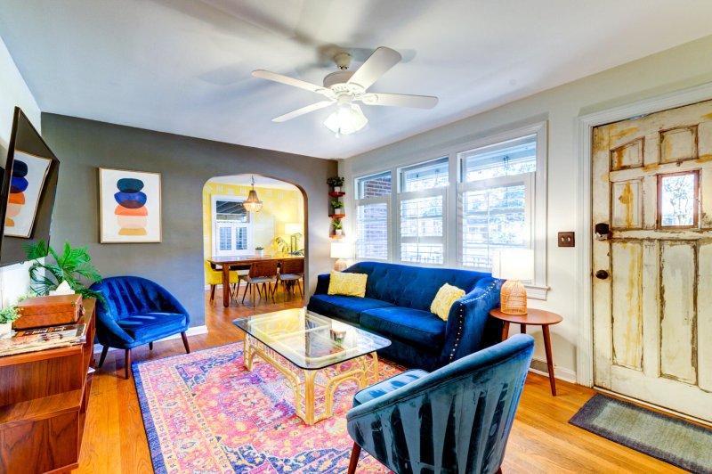 Property image 4 of 5277 Hartford Circle in Park Circle, North Charleston, SC 29405