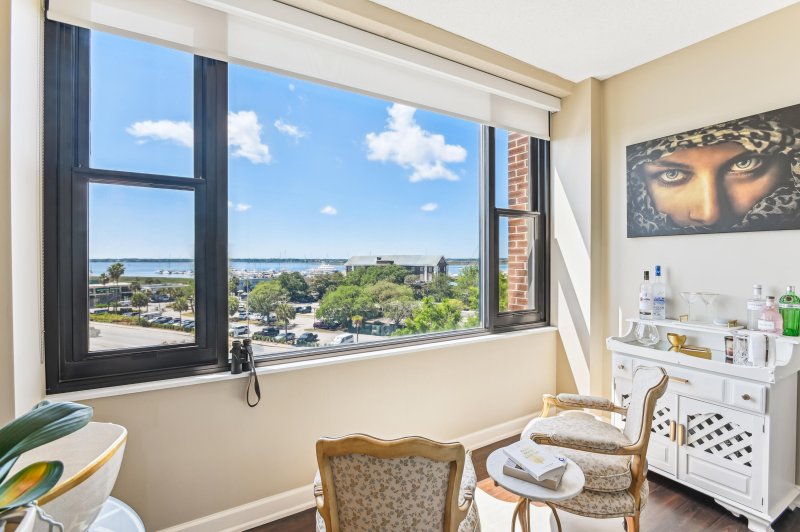 Property image 4 of 14 Lockwood Drive 4c in Ashley House, Charleston, SC 29401