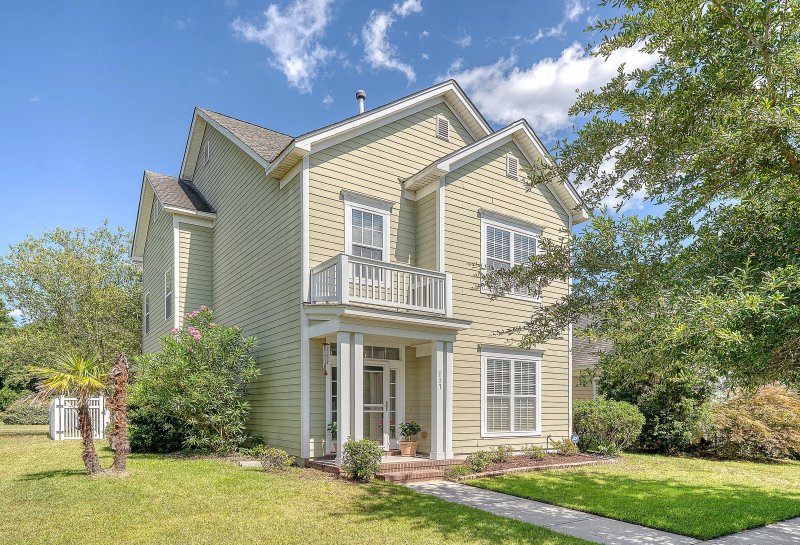 117 Blue Bonnet Street