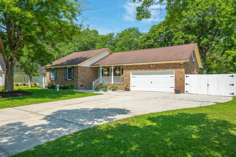 Property image 2 at 2233 Glendale Drive, Charleston, SC 29414